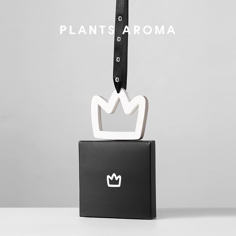 Crown Plaster Car Freshener: Long-lasting Aromatherapy Stone for Odor Removal and Wardrobe Freshness.