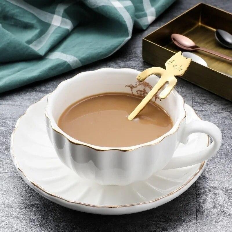 1/2pcs Cute Cat Shape Stainless Steel Teaspoon Set In Silver and Gold - Perfect for Coffee, Tea, and Desserts