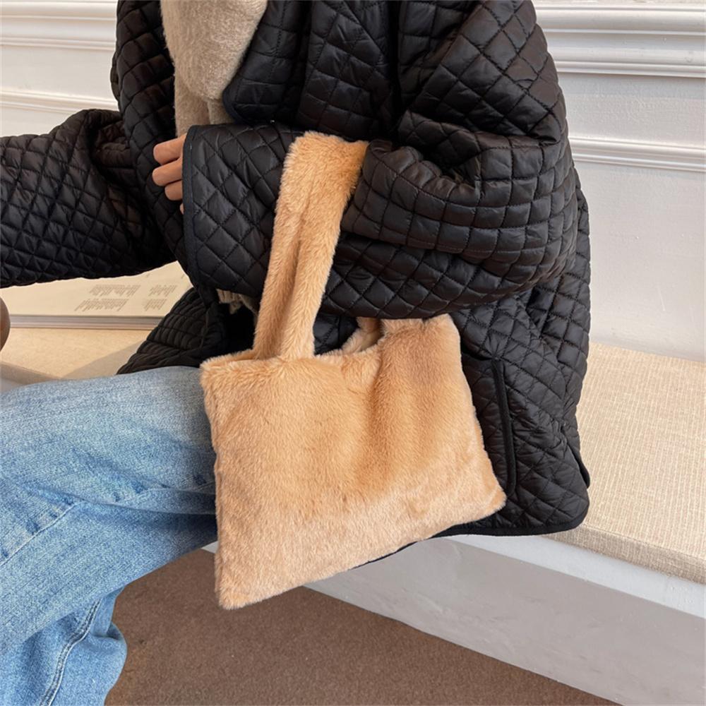 Women Versatile Cute Soft Plush Tote Bag Autumn Winter Faux Fur Shoulder Bag Purses Female Handbags Fluffy Shopper Bag