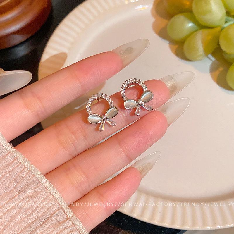 Exquisite opal bow earrings women's niche design high-end stud earrings simple and versatile temperament earrings