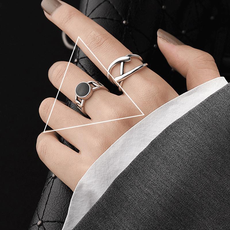 Женское кольцо на указательный палец класса люкс из стерлингового серебра 925 пробы с неправильной формы драгоценным камнем - Не тускнеющее, регулируемое, с легким нишевым дизайном.