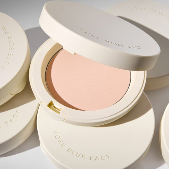Innisfree Pore Blur Pact 12,5 г (3 варианта)