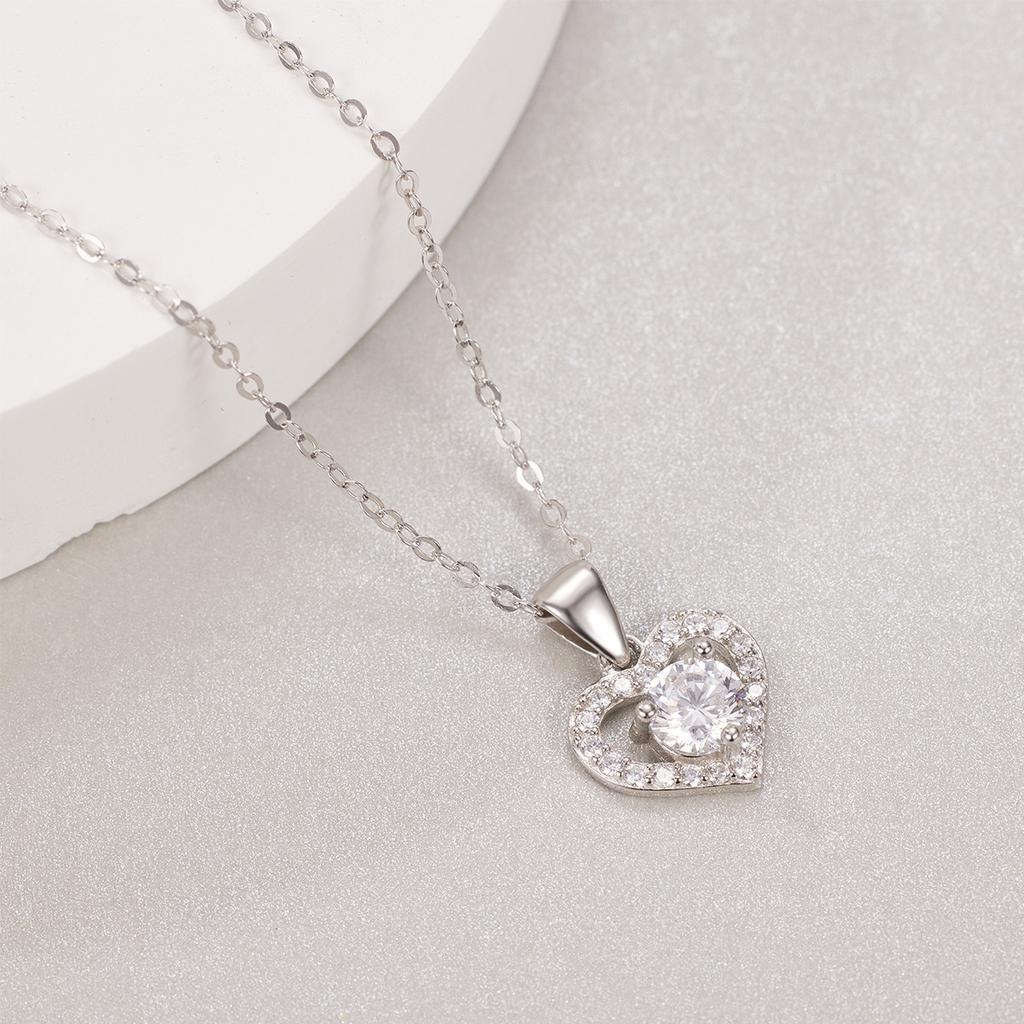 Ожерелье из стерлингового серебра S925 с подвеской в виде сердца из циркония для женщин, легкая и роскошная подвеска в форме сердца из белого циркония