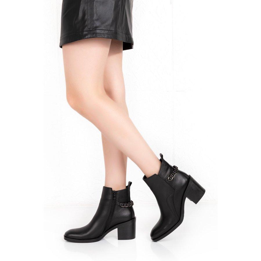 Женские стильные ботинки из натуральной кожи на среднем массивном каблуке