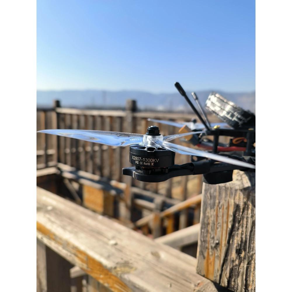 4pcs 2807 Brushless Motor X2807 1300KV 1500KV 1700KV 2-6S 4mm Bearing Shaft Motor for RC FPV Racing Drone Multicopter DIY Upgrade Parts