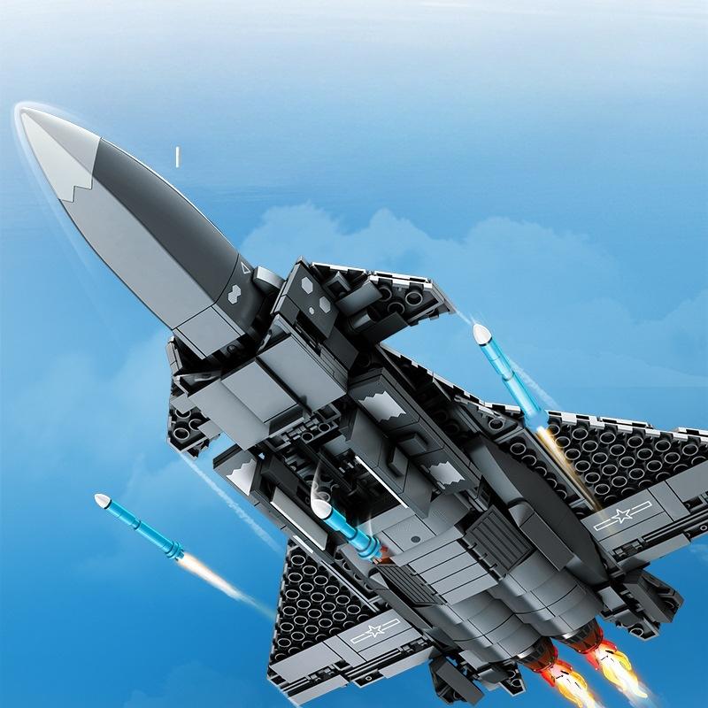 585pcs Military Series Chinese Air Force J-20 Stealth Fighter Building Blocks Toy Gift for Children No Box