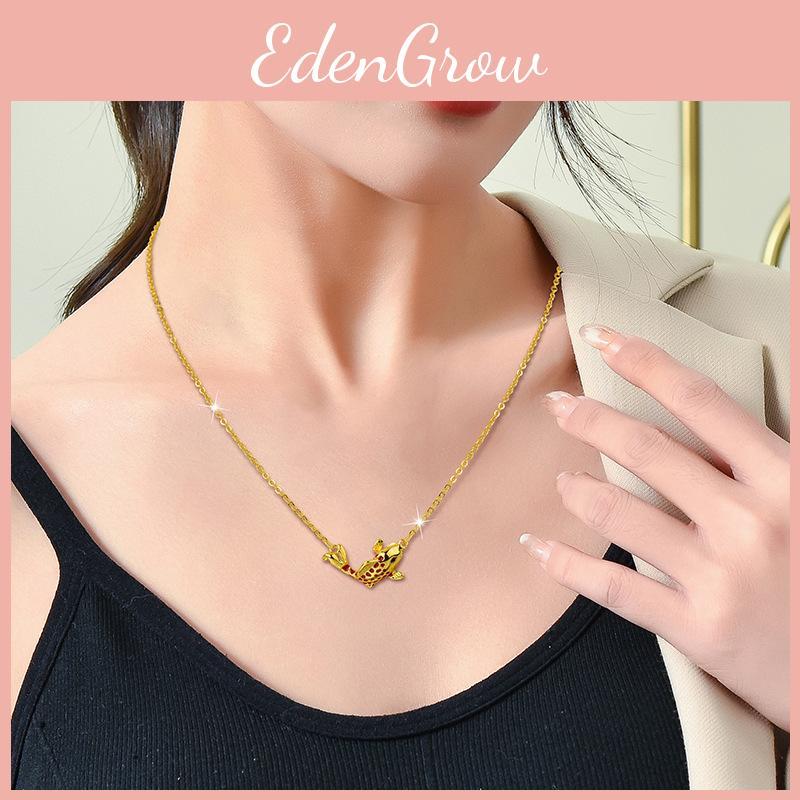 Изящное ожерелье из титановой стали с кои для женщин с очаровательными золотыми акцентами