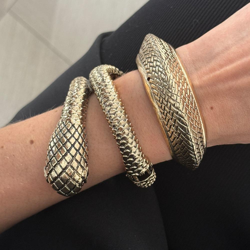 Exaggerated Retro Snake Pattern Metal Snake-shaped Wound Opening Bangles for Women Hip-hop Punk Bracelet Jewelry Accessory Gifts