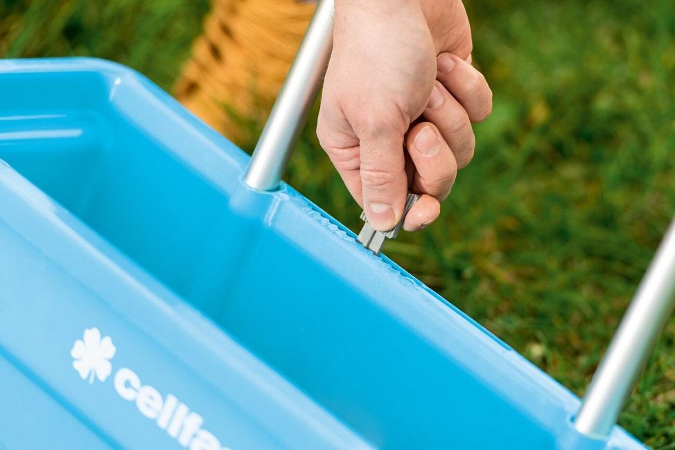 UNIVERSAL SEED DRILL - C 42-205