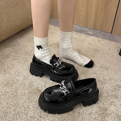 Черные туфли в британском стиле на высокой платформе, маленькие кожаные туфли женские, новые осень-зима 2025, универсальные, в стиле ретро, французские лоферы на толстом каблуке
