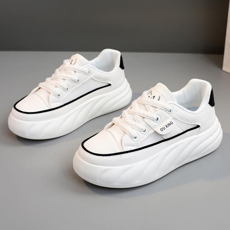 Модные женские модные маленькие белые туфли, летние сетчатые дышащие туфли на плоской подошве в стиле ретро, вулканизированные туфли, уличные туфли с мягкой подошвой и увеличенной высотой