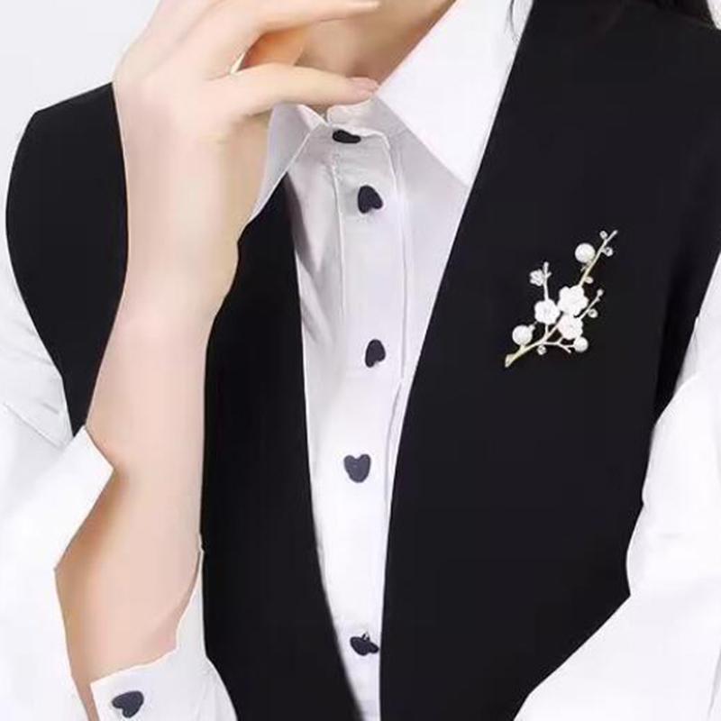 Броши ручной работы с цветком сливы, булавки, женская винтажная брошь с жемчугом, аксессуары для одежды для букета, ювелирные изделия для свадебной вечеринки