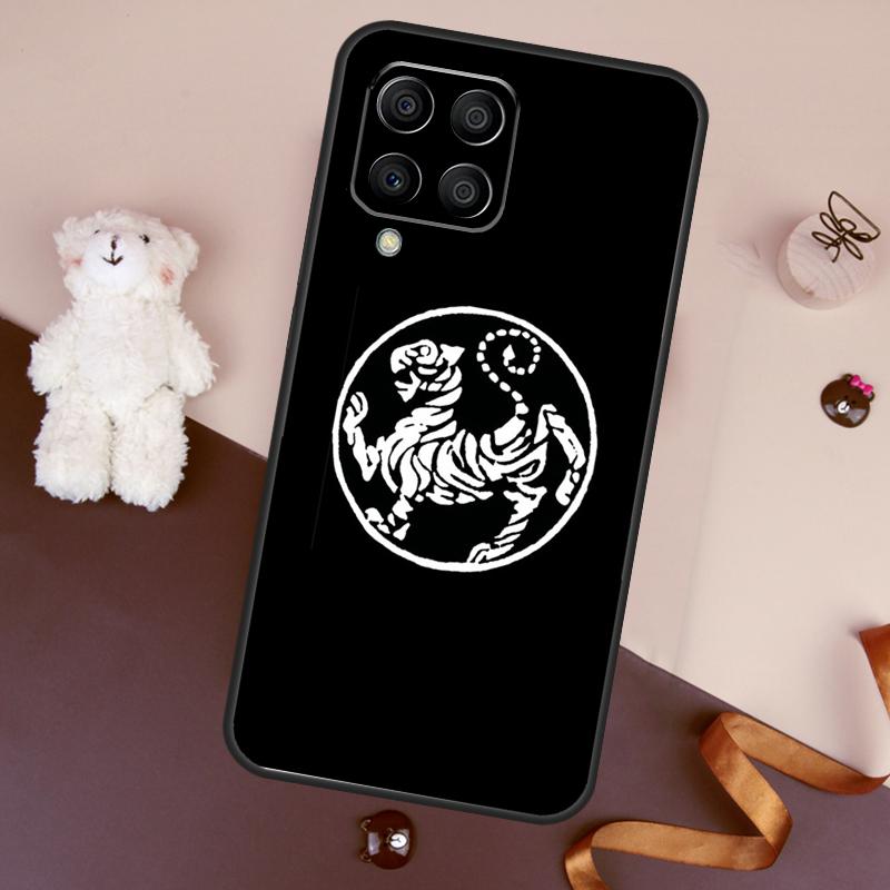 Кейс с символом Шотокан Каратэ для Samsung Galaxy M06 M53 M13 M31 M11 M35 M55 M15 M56 M36 M16 M12 M32 M52 M14 M34 M54