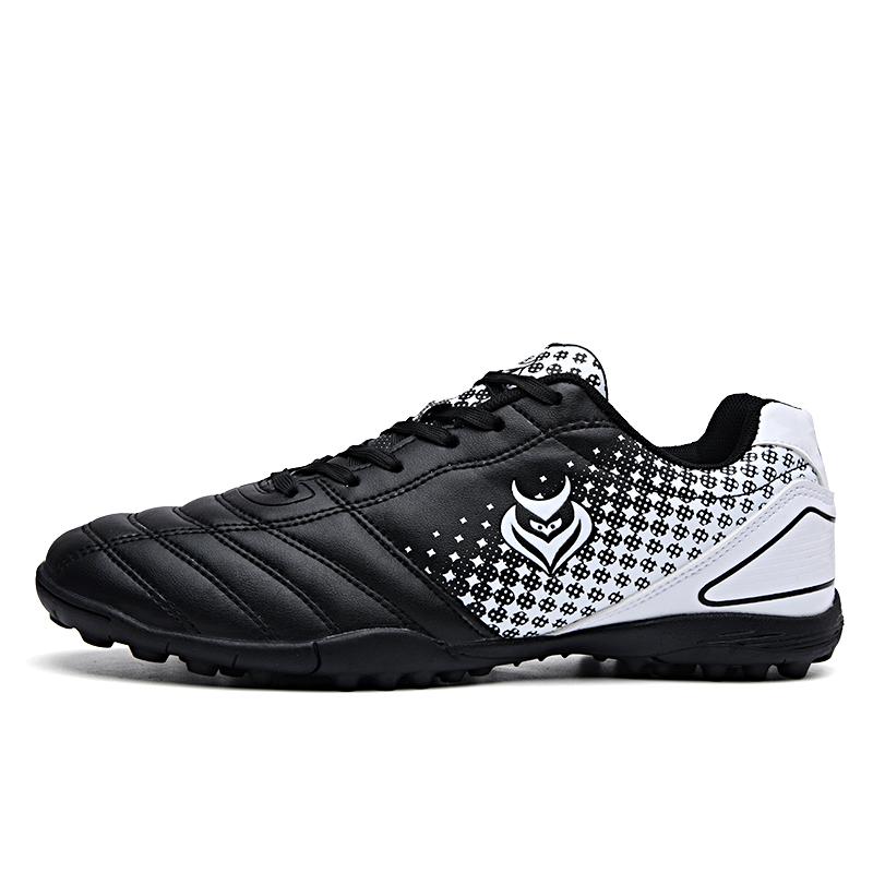 Unisex Leather Rubber Soft Bottom Short Nail Football Boots Youth Competition Professional Football Shoes