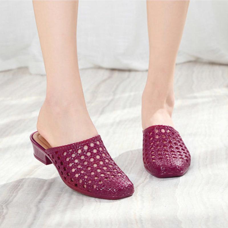 Тапочки Женская верхняя одежда Baotou Летние уличные универсальные нескользящие сандалии на среднем каблуке