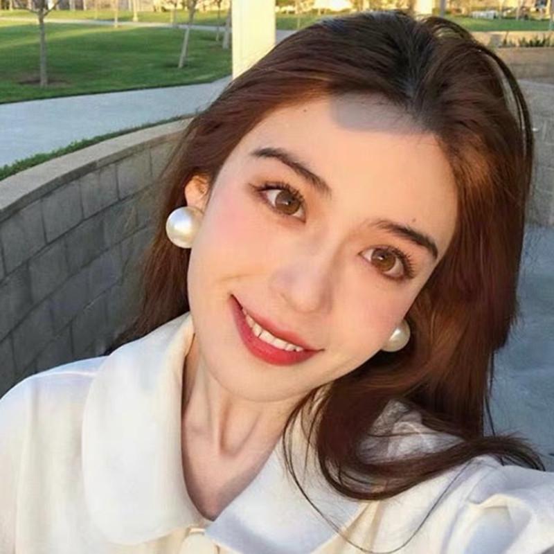 S925 Silver Needle Hong Kong Style Oversized Pearl Earrings - Retro, Elegant, Trendy Design