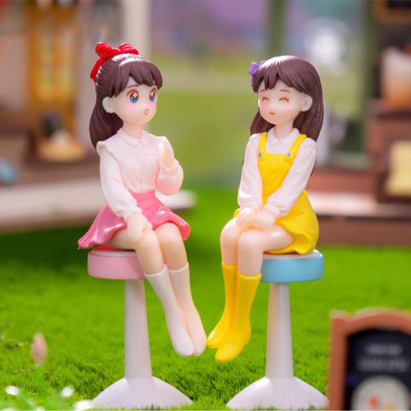 2Pcs Mini Best Friend Girls Statue Micro Landscape Decoration Car Mounted Office Desktop Home Ornaments