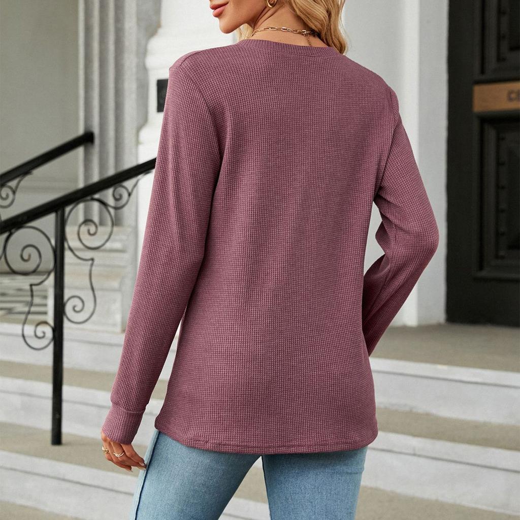 Женские осенние и зимние однотонные модели, однотонные футболки с V-образным вырезом, свободные топы с длинными рукавами, украшенные пуговицами