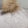 Женский зимний шерстяной берет 2023 года с помпоном из меха енота