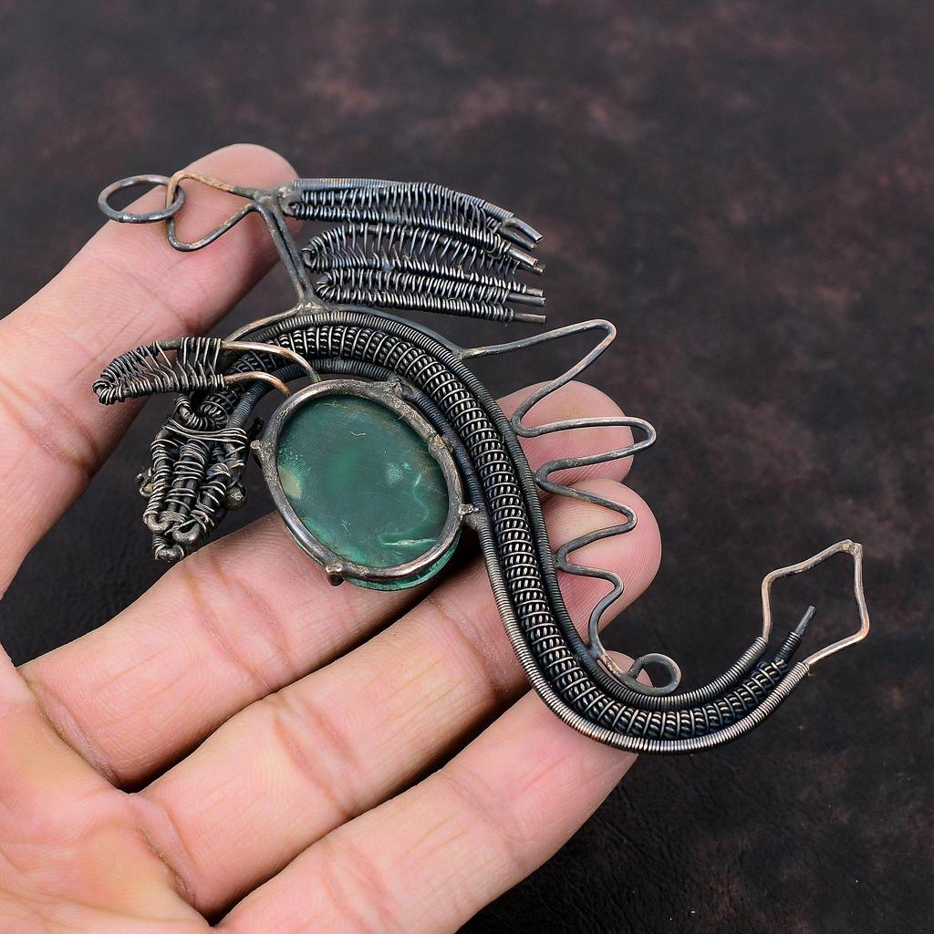 Малахитовый кулон Медная проволока Обернутый кулон Дракон Кулон Ювелирные изделия из драгоценных камней Кулон ручной работы Медные украшения Стильный кулон Свадебные подарки