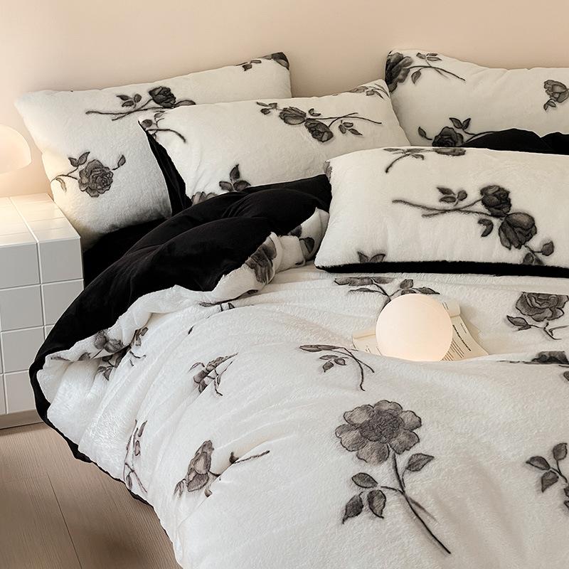 Rabbit Fleece Four-Piece Set, Thickened Milk Fleece Quilt Cover, Coral Fleece Bed Sheet Quilt Cover, Fleece Bedding
