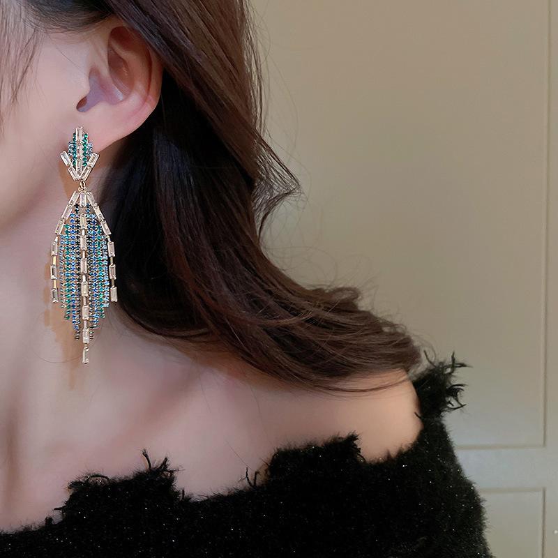 Женские серьги GemChic, длинные серьги с кисточками, серьги-гвоздики с иглами, индивидуальные серьги на день рождения, Рождество, ювелирные изделия, подарок