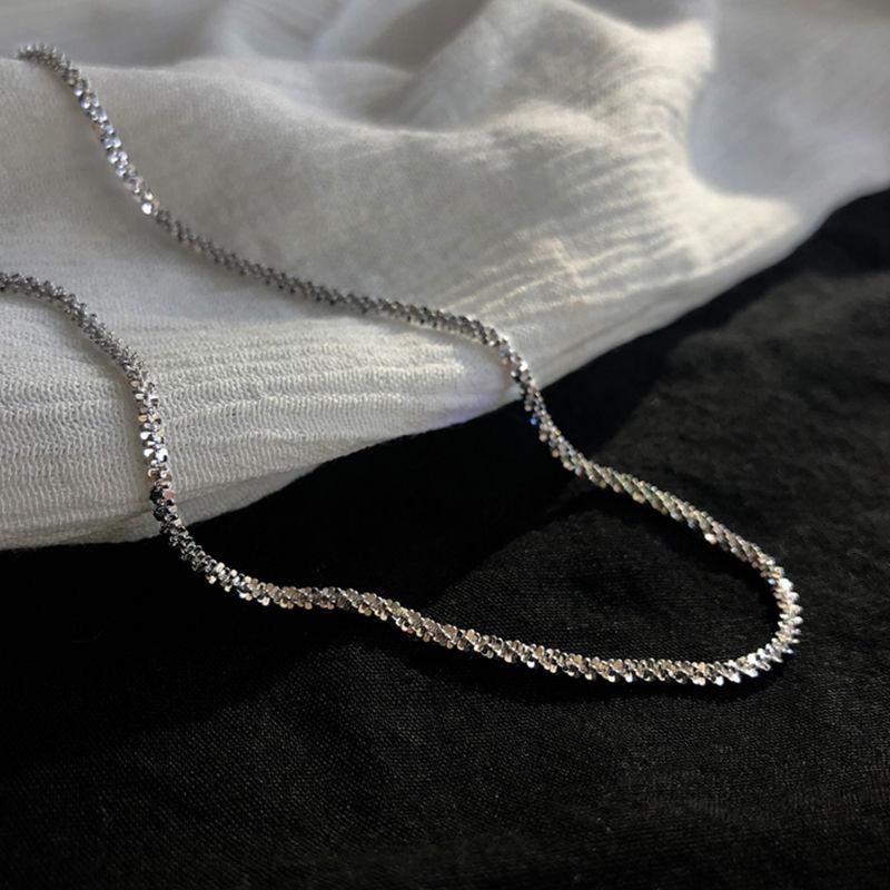 Серебряное ожерелье для женщин