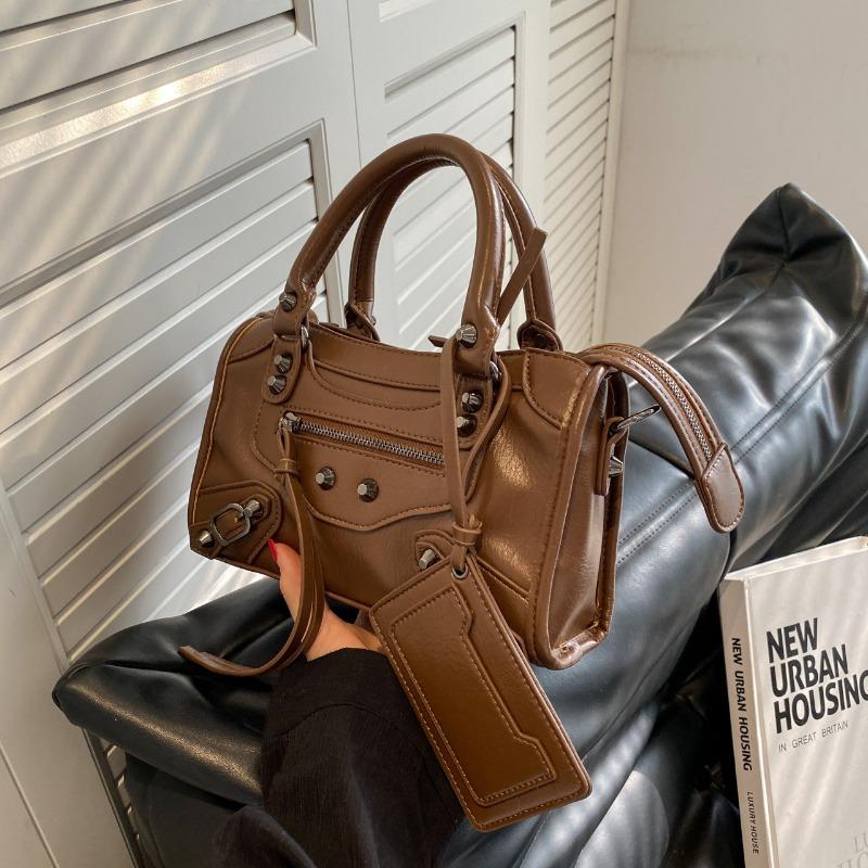 Новая сумка-портфель в виде локомотива, женская ретро-сумка-подушка с заклепками, модная наплечная сумка-мессенджер