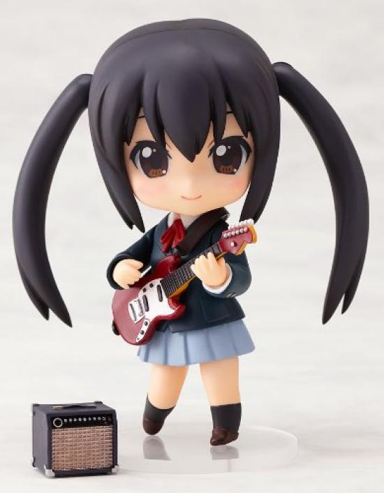 Нендороид Накано Адзуса ПВХ раскрашенная экшен-фигурка K-ON! (АБС и фигура)