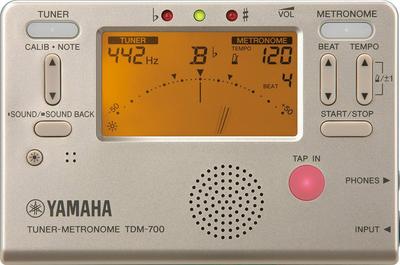 YAMAHA Tuner Metronome Gold Оснащен двойной функцией, которая позволяет использовать тюнер и метроном одновременно Функция Sound Back Идеально подходит для