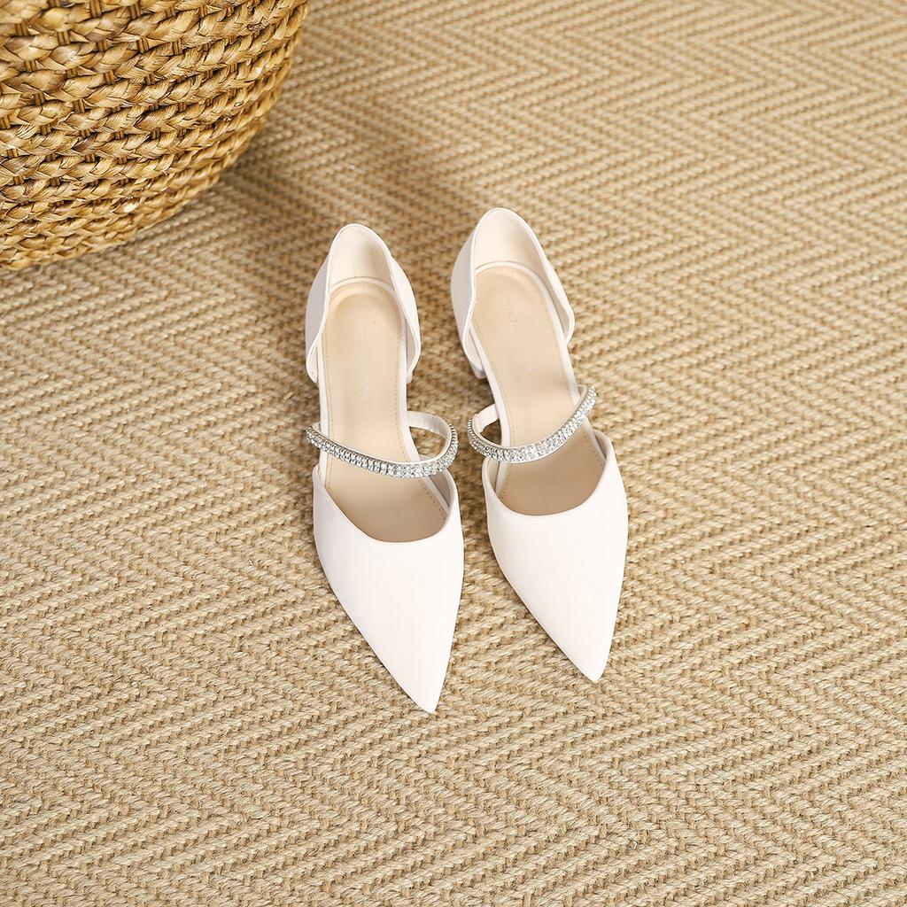 238-1 French Pointed Hollow Low-heeled Single Shoes, New Xiaoxiangfeng Word with Rhinestone Chain Flat-soled Single Shoes Women