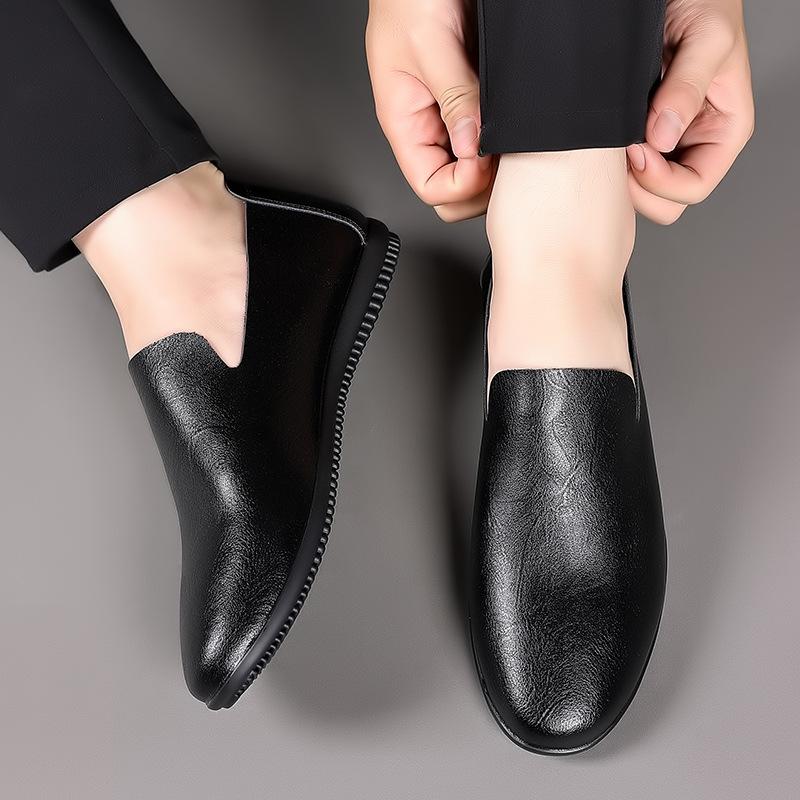 Fashion Fashion Slip-on Flat-soled Men Loafers Spring Autumn Soft-soled Casual Man Driving Shoes Designer Solid Color Male Leather Shoes
