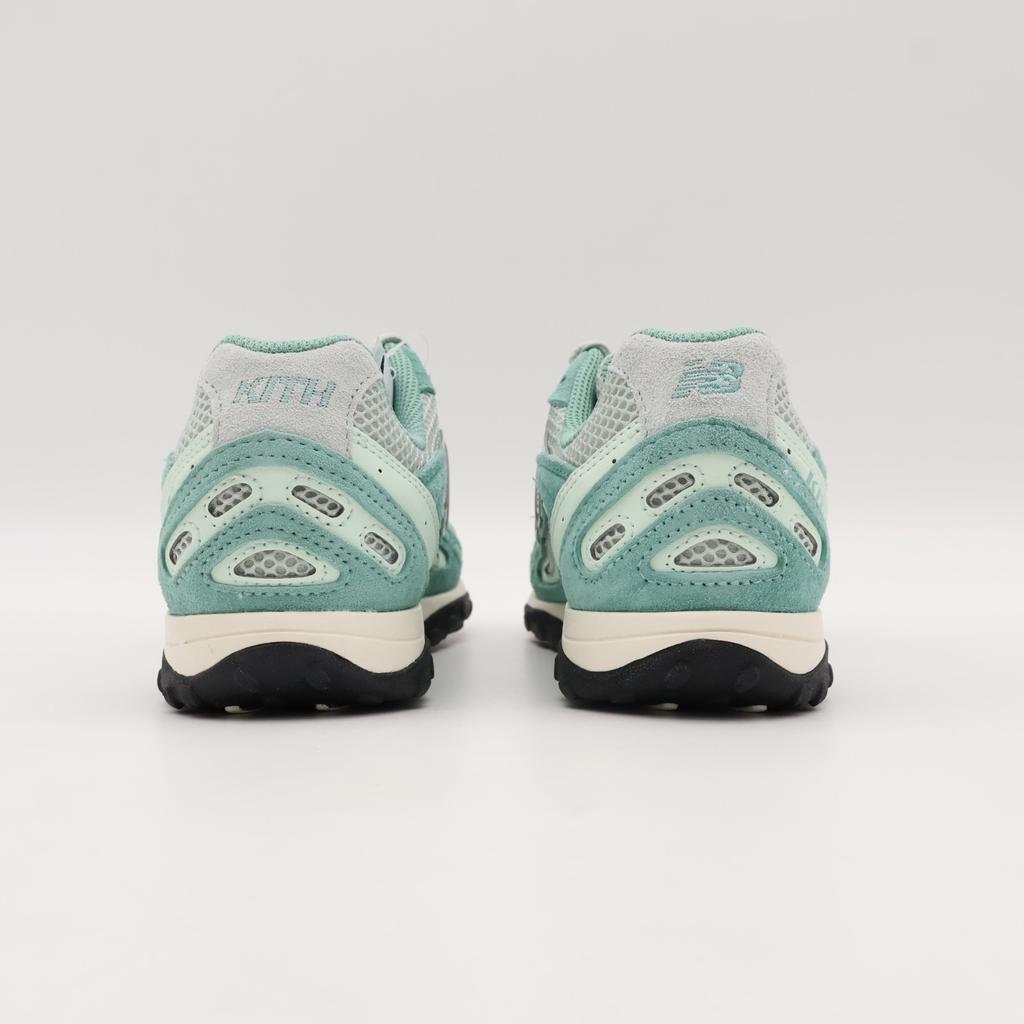 U204LKTA KITH New Balance 204 Bluebell (Men's)