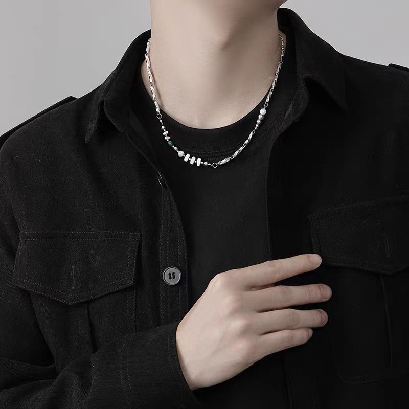 Titanium Steel Mobius Spliced Broken Silver Necklace for Men, Simple and High-End Feel, Versatile and Non-Fading, Autumn and Winter Sweater Chain