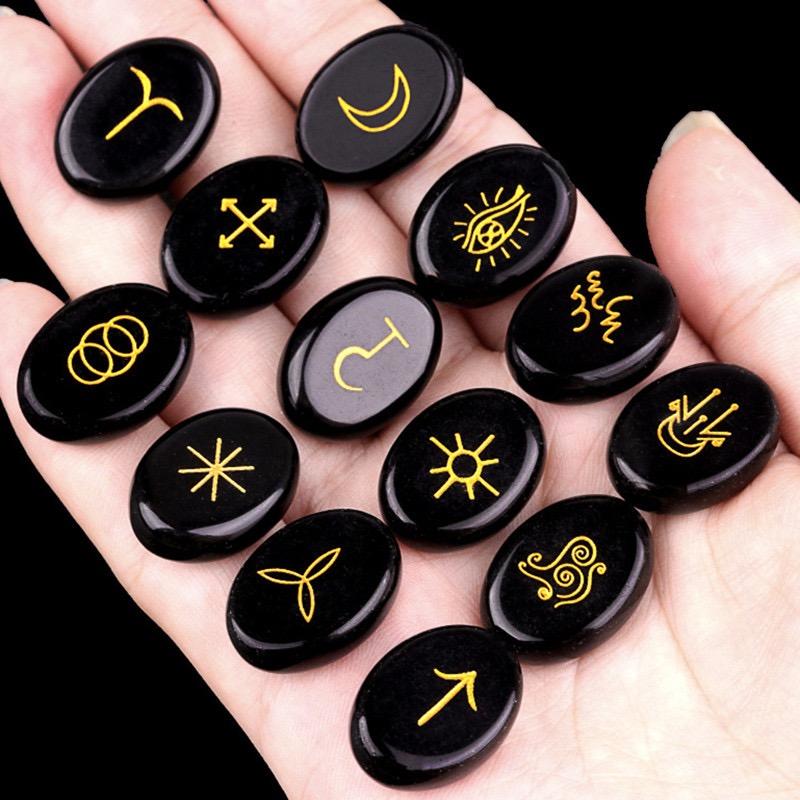 Natural Crystal Witches Runes Set Agate & Gemstone Divination Stones Elder Futhark Norse Viking Runes for Fortune Telling