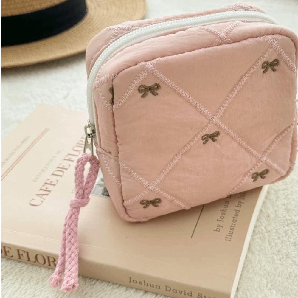 Quilted Toiletry Bag Multi-functional Sanitary Napkin Storage Bag Coquette Bow Cosmetic Bag  Trave