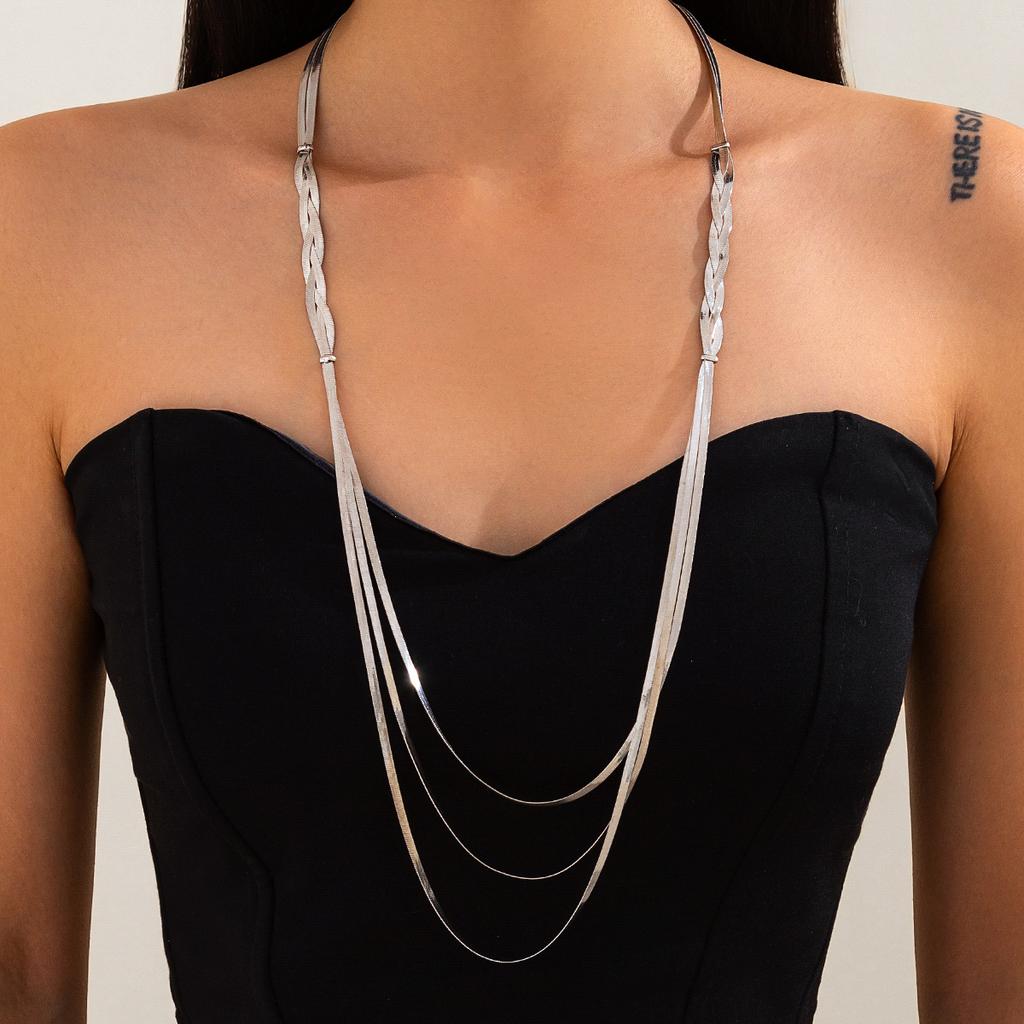 Набор цепочек с кисточками в виде змеиной кости в стиле панк, простые многослойные длинные ожерелья, модные металлические вечерние универсальные, подходят для женщин