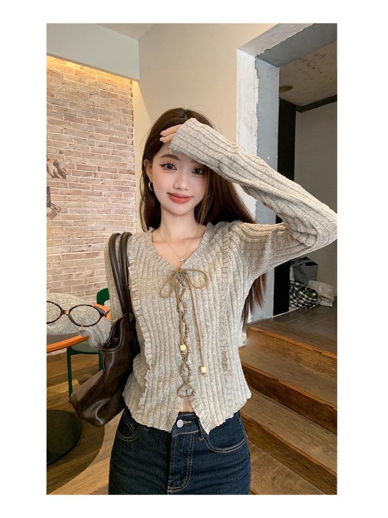 T Shirt Women V Neck Long Sleeve Polyester Slim Fit Casual Top For Streetwear And Daily Use