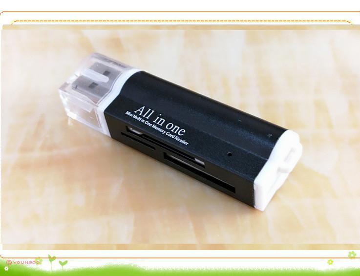 Четыре в одном многофункциональном легком картридере для iPhone, адаптер для картридера Type-C и концентратора для чтения карт SD
