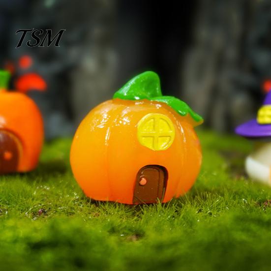 Miniature Haunted House for Micro Landscapes Halloween Mini Resin Ornaments, Cute Pumpkin/Wizard Hat/Carrot Cabin Figurines Decorations Landscape