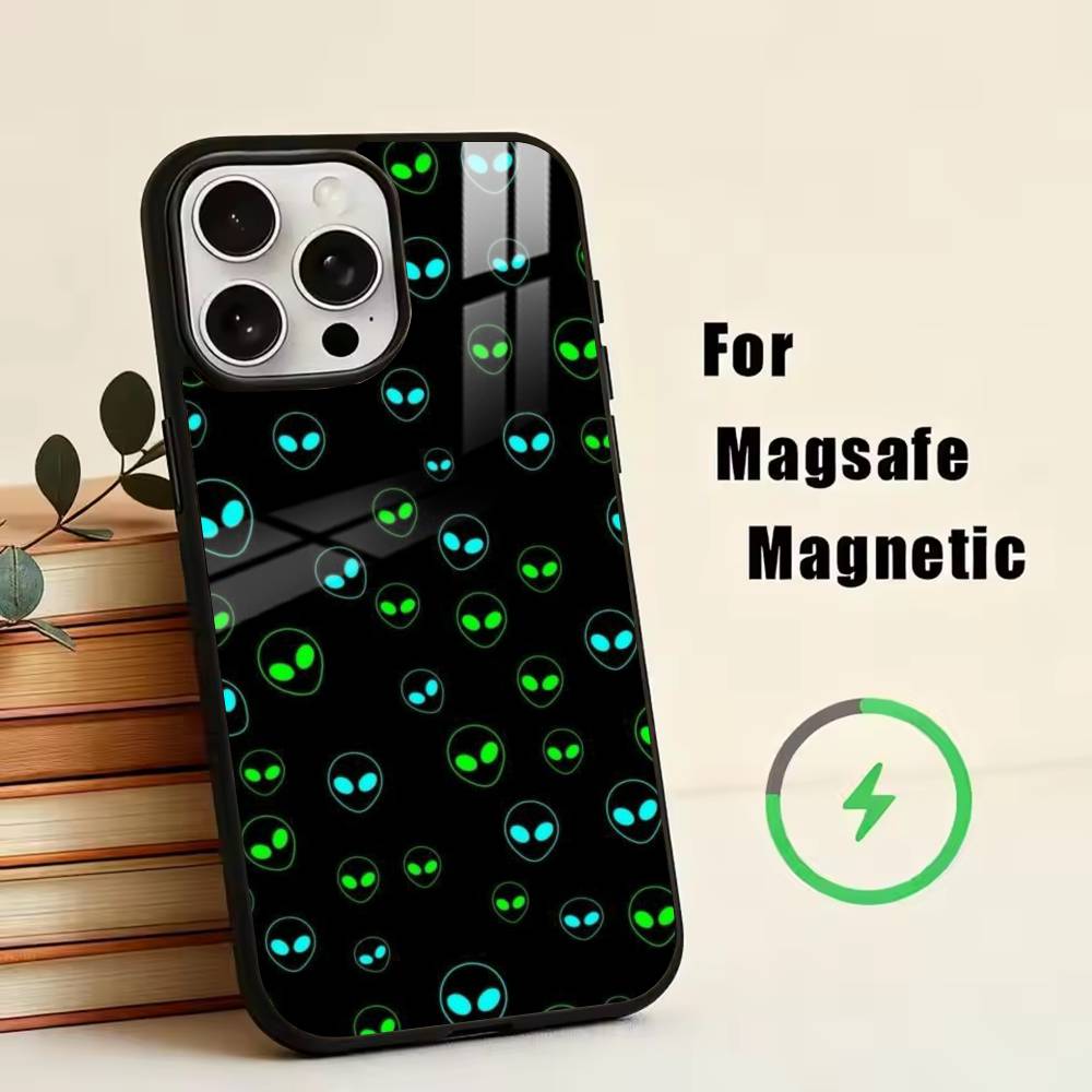 U- Смешной Космический НЛО Пришелец Чехол для Телефона Для iPhone17,16,15,14,13,12,11 Plus,Pro Магнитный с Magsafe Беспроводной Зарядкой