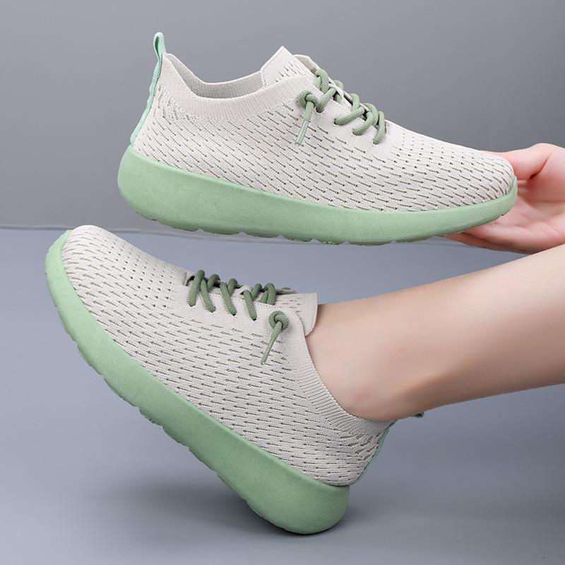 Новые дышащие и удобные женские туфли из fly-ткани однотонные модные кроссовки для бега с мягкой подошвой легкие спортивные туфли