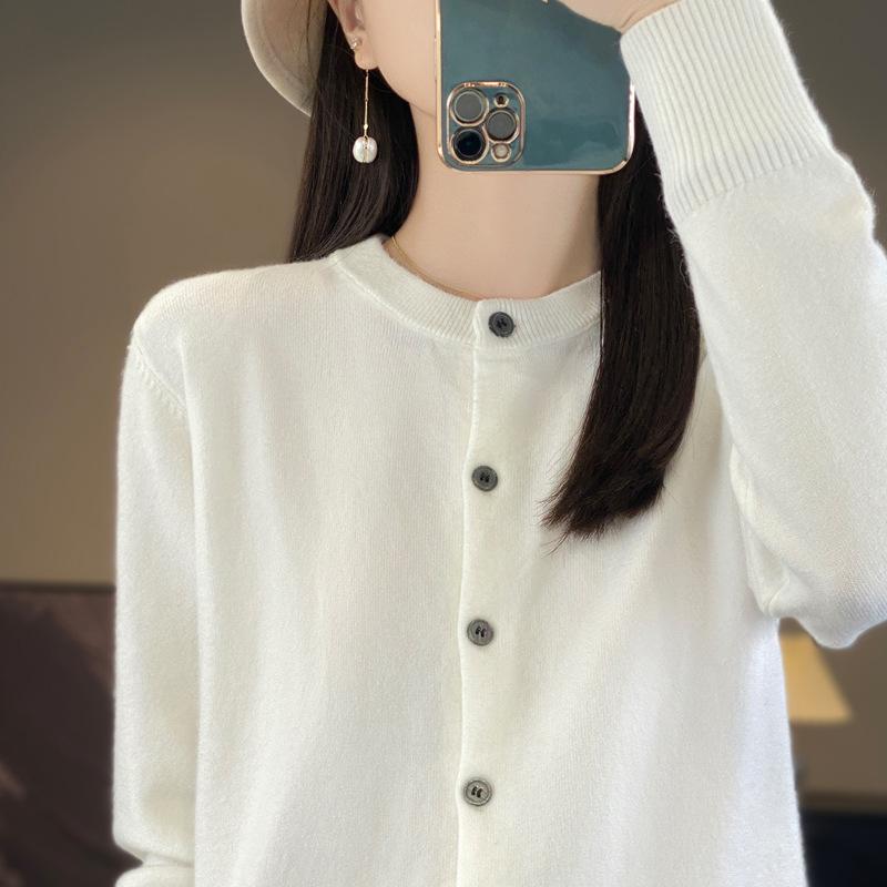 Spring and Autumn Women's Cardigan Solid Color Round Neck Single-breasted Knitted Bottoming Women's Sweater Jacket