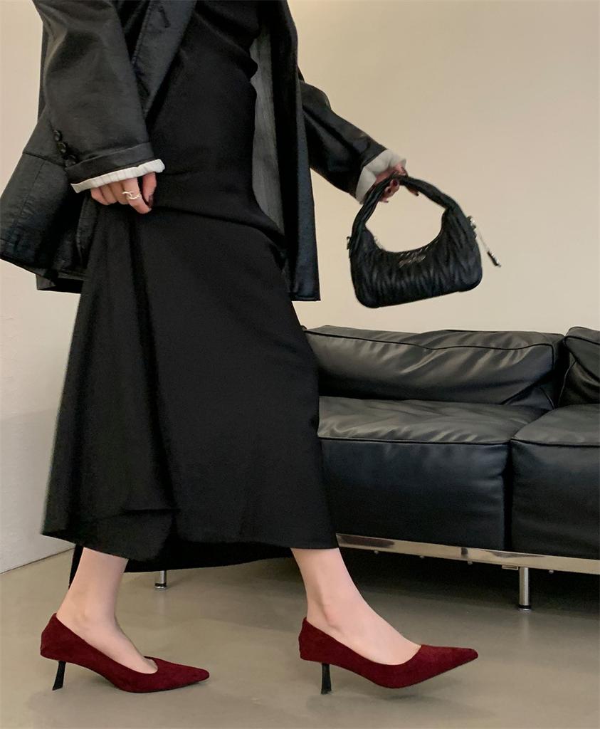 Women's Temperament Suede Pointed High Heels 2025 New Korean Version French Fairy Gentle Evening Wind Light Mouth Single Shoes