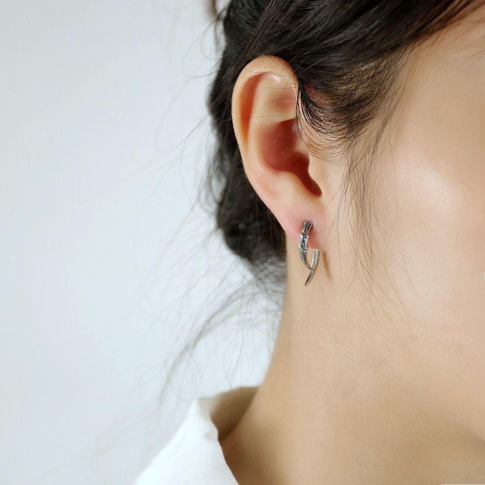 Street Fashion Claw Shape Ear Piercing Man Ear Bone Earrings Stainless Steel Korean Style Ear Stud