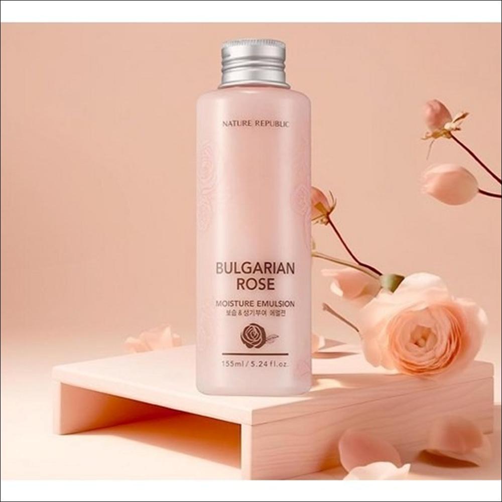 Nature Republic Специальный набор для ухода за кожей Bulgarian Rose (Тонер 155 мл + Эмульсия 155 мл + Эссенция 35 мл + Крем 100 мл + Пенка для умывания 120 мл)