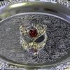 Оригинальный дизайн Нишевая любовь Складки Неправильная личность Красное кольцо с цирконом Женская личность Продвинутый тренд