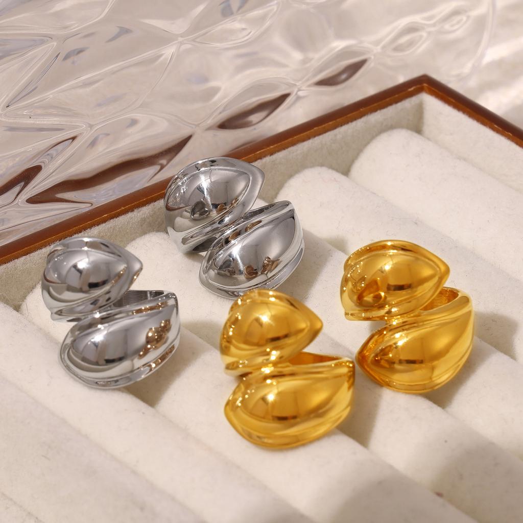 Geometric Asymmetric Ring Personalized Retro Design 18K Gold Plated Titanium Steel Jewelry