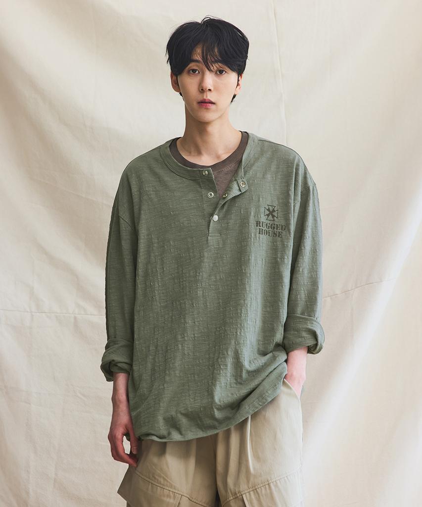 RUGGED HOUSE Easy Snap Slub Henley Neck Long Sleeve Tee Khaki