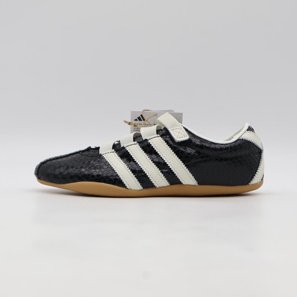 KI4313 adidas Токио MJ Основной черный Вне белый (Женский)